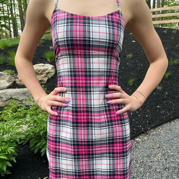 BRANDY MELVILLE mini pink plaid dress